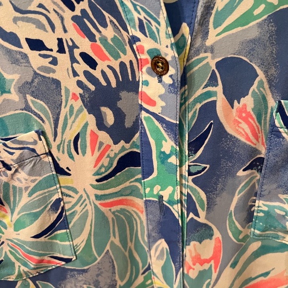 Lilly Pulitzer coverup size M. 100% rayon. EUC. - Picture 2 of 3